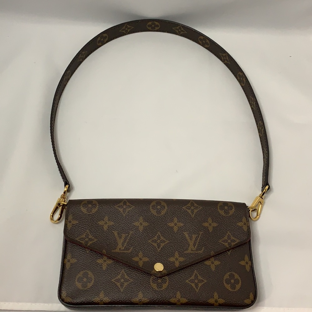 ✨SOLD ✨ Authentic Louis Vuitton Strap